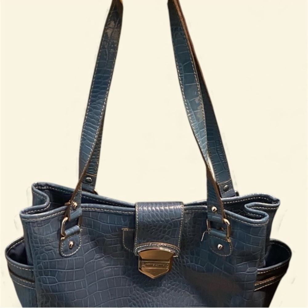 Liz Claiborne Croc-Embossed Blue Tote - Picture 6 of 8